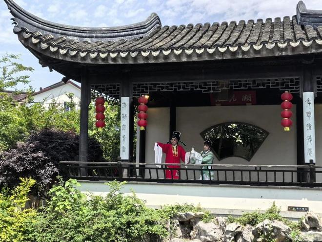太燃！白天逛摊听民谣入夜追萤火蹦迪开元ky棋牌“五一”苏州太湖东山(图7)