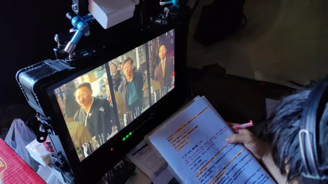 赞：民族品牌热血逆袭看小车轮如何撬动大时代？开元棋牌国庆必看！精品短剧《铁骑逐风》持续获(图4)